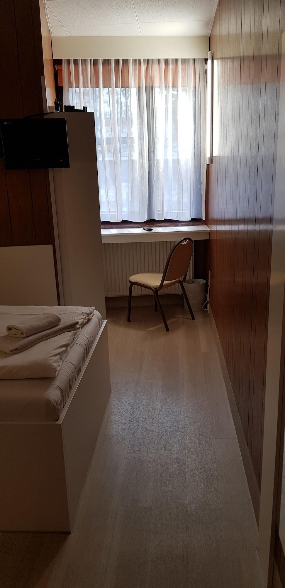 Central-Hotel Tegel Berlin Exterior photo